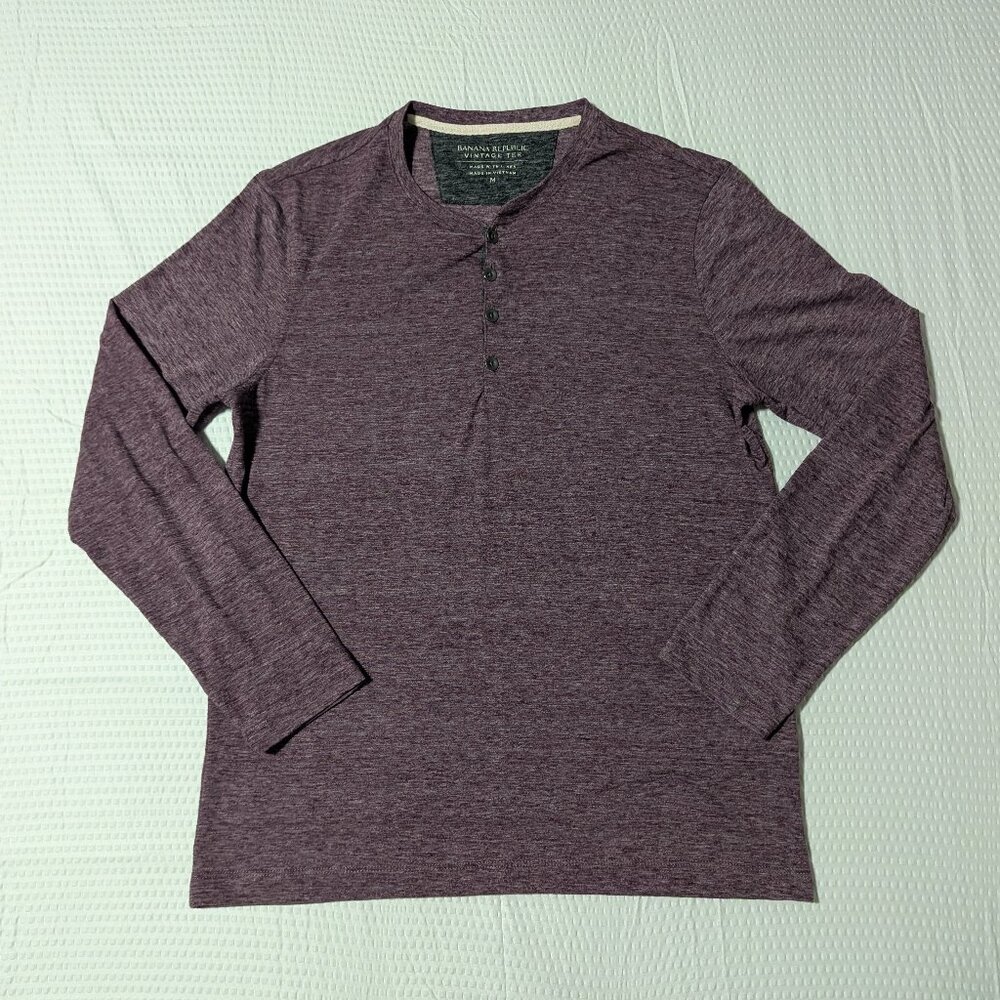 Banana Republic Maroon Linen-Blend (Medium) Quarter Button Up Longsleeve Shirt
